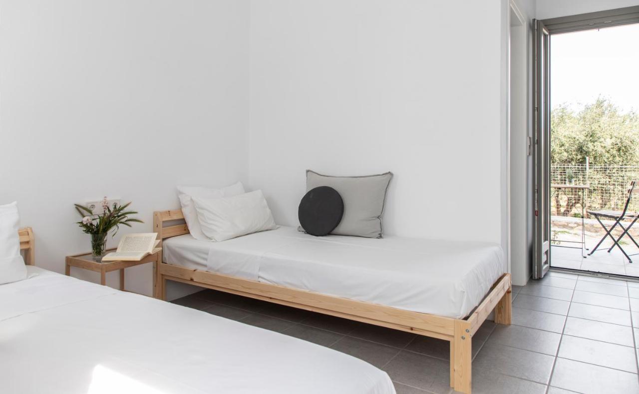 Hotel Twelve Plus+ Nausa Zewnętrze zdjęcie